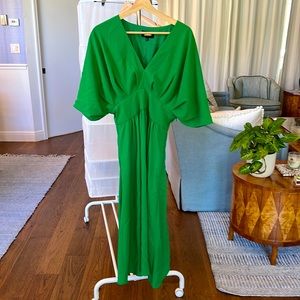 Alexia Admor green dress